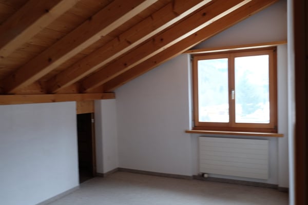 Charmante 1.5-Zimmer-Dachwohnung mit Bergblick in Andeer 13