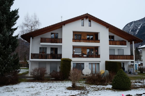 Charmante 1.5-Zimmer-Dachwohnung mit Bergblick in Andeer 3