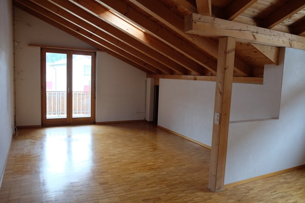 Charmante 1.5-Zimmer-Dachwohnung mit Bergblick in Andeer 7