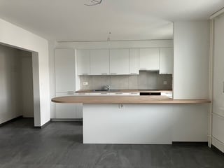 Appartement 1.5 pièces rénové avec balcon et vue sur la ville 4