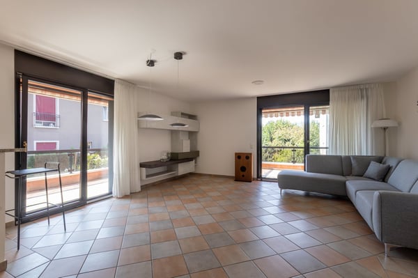 Appartamento 1.5 locali con 3 balconi in contesto tranquillo e nel verde 2