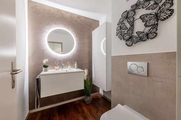 Sonnige Wohnung mit Wintergarten, Schwedenofen und hochwertigem Ausbau 9