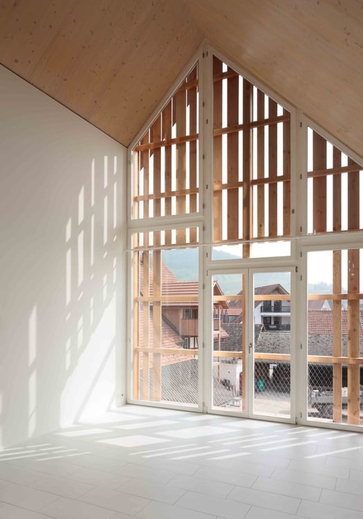 1 1/2 Zimmerwohnung 150m2 im 2.OG 2