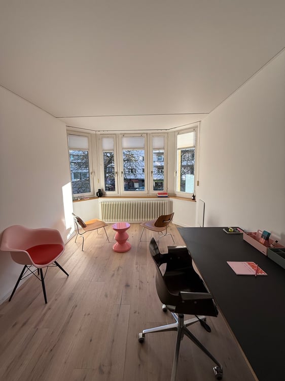 Neu renovierter Coachingraum / Büro im Kreis 6 zum teilen 1