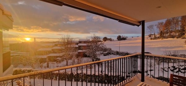 Moderne 1.5-Zimmer-Wohnung mit Aussicht in Dielsdorf 1