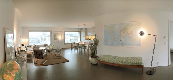 Spacious 1.5-room apartment (160 m²) with large loggia & stunning view next to Europaallee 2