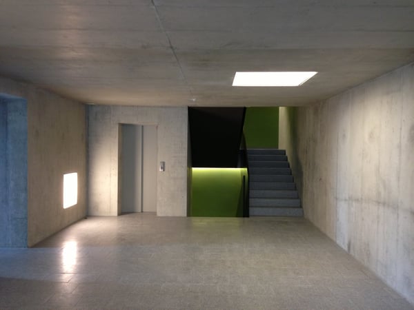 Spacious 1.5-room apartment (160 m²) with large loggia & stunning view next to Europaallee 21