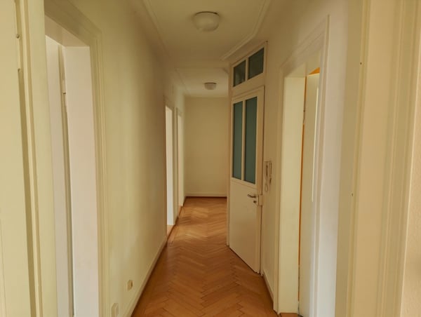 Charmante 1-Zimmer-Altbauwohnung in Basel zwischen Brausebad und Allschwilerplatz 5