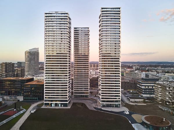 Moderne 1.5-Zimmer-Wohnung mit Balkon und Panoramablick in Dübendorf 1