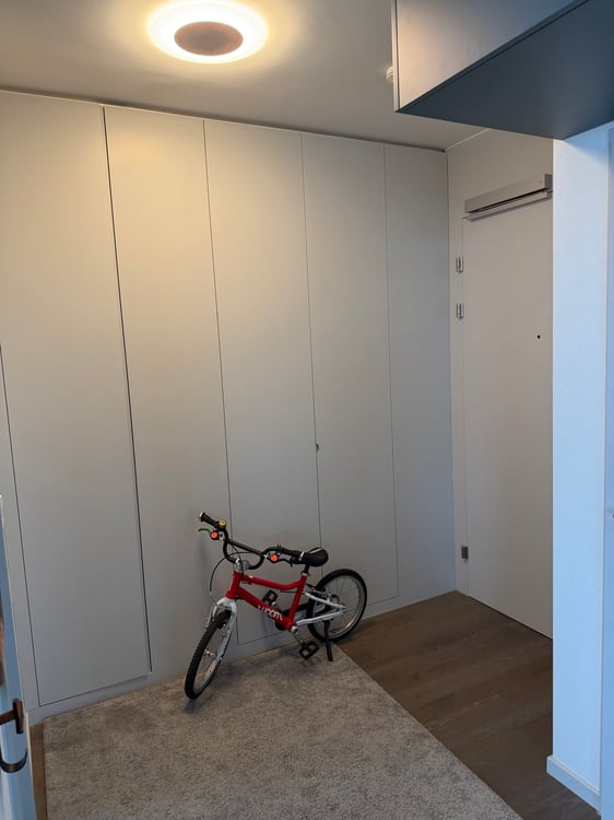 Moderne 1.5-Zimmer-Neubau-Wohnung mit Stadtblick in Uster 5
