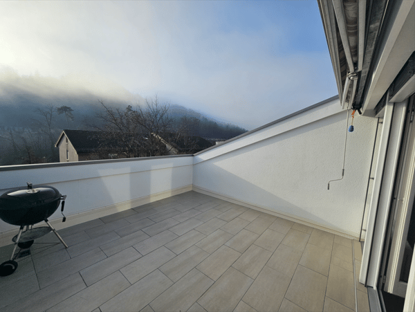 Charmante neu renovierte 1.5-Zimmer-Dachwohnung in ruhiger Lage von Winterthur mit extra Zimmer 4