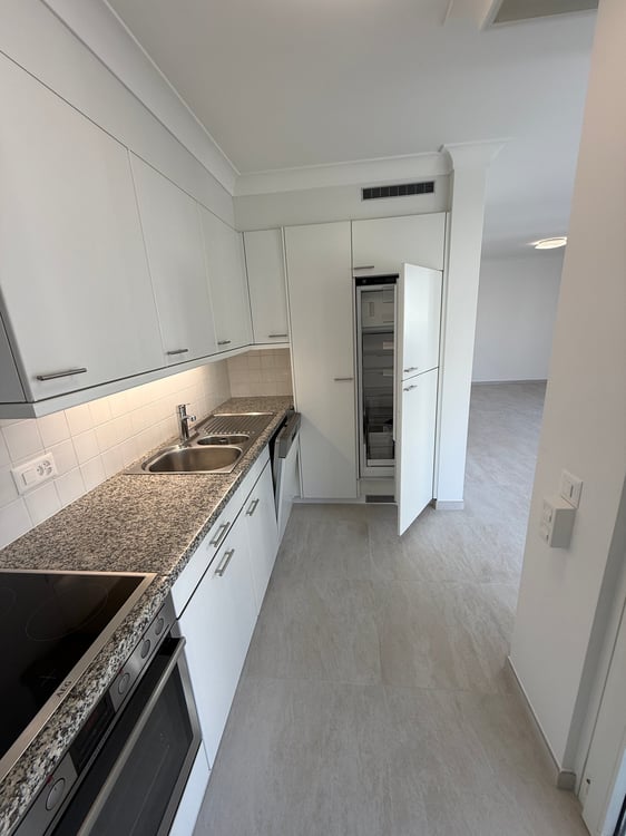 Von Privat zu verkaufen, sanierte 1.5-Zimmer-Eigentumswohnung an zentraler Lage in Ascona 8