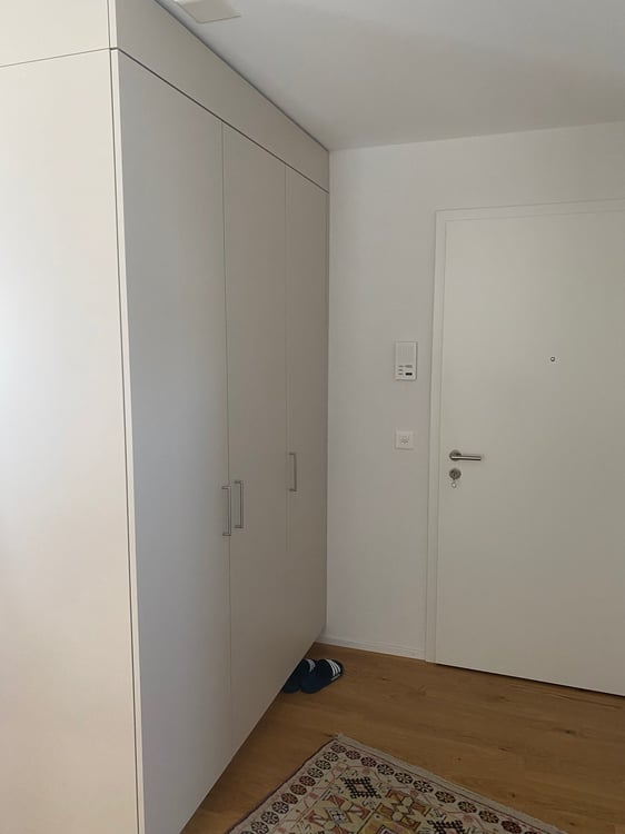Moderne 1.5-Zimmer-Dachwohnung mit Panoramablick in Feldbrunnen-St. Niklaus 5