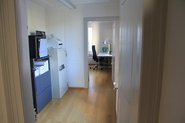 Schöne Büroräumlichkeiten mit 1 Zimmern an zentraler Lage nahe Stadelhofen 6