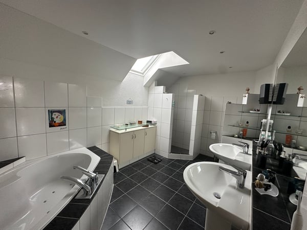 Charmantes 1.5-Zimmer-Doppeleinfamilienhaus in Würenlingen 9