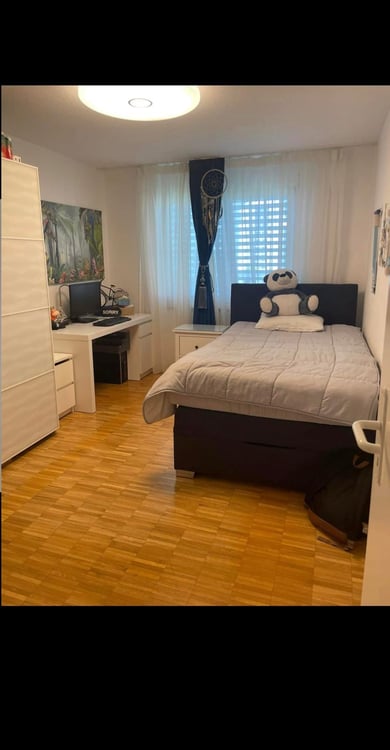 Grosszügige 1.5-Zimmer-Wohnung mit Balkon und Feldblick in Kloten 5