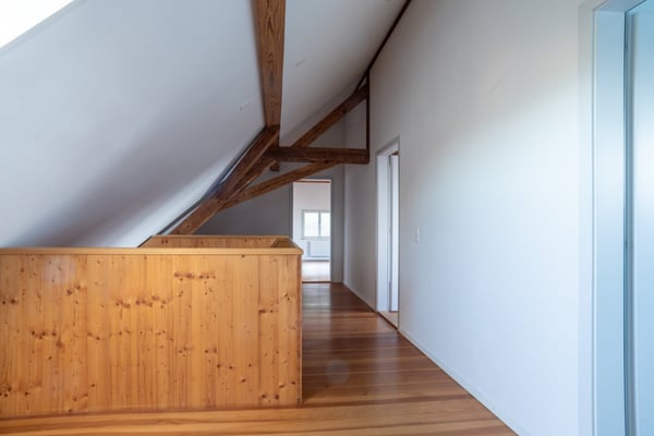 Charmante 1.5-Zimmer-Wohnung in Schulhaus in Wabern 9