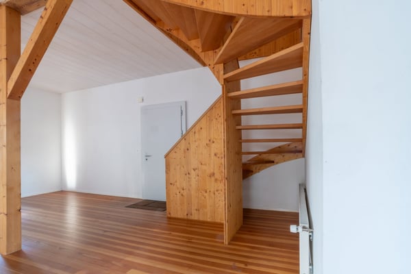 Charmante 1.5-Zimmer-Wohnung in Schulhaus in Wabern 4