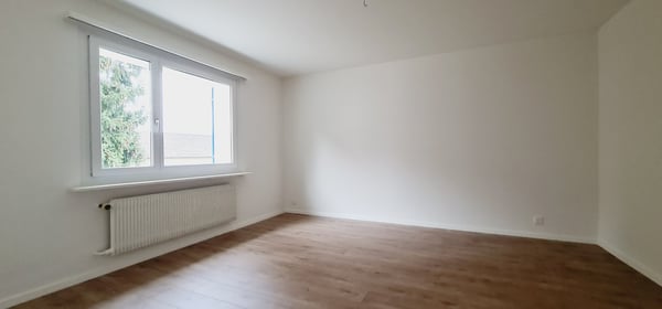 Charmante 1.5-Zimmer-Wohnung mit Balkon in Kloten 4