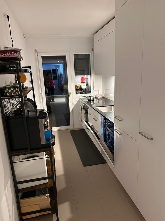 Modern 1.5-room apartment in Basel's vibrant Claragraben area 1