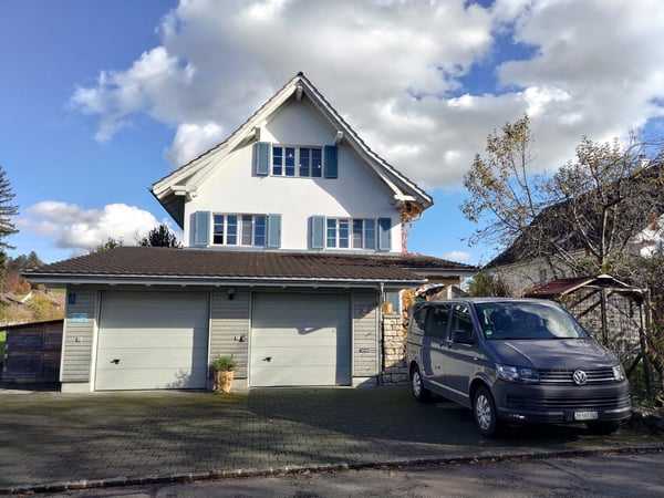 Grosszügiges 1.5 Zimmer Doppeleinfamilienhaus in Maschwanden 2