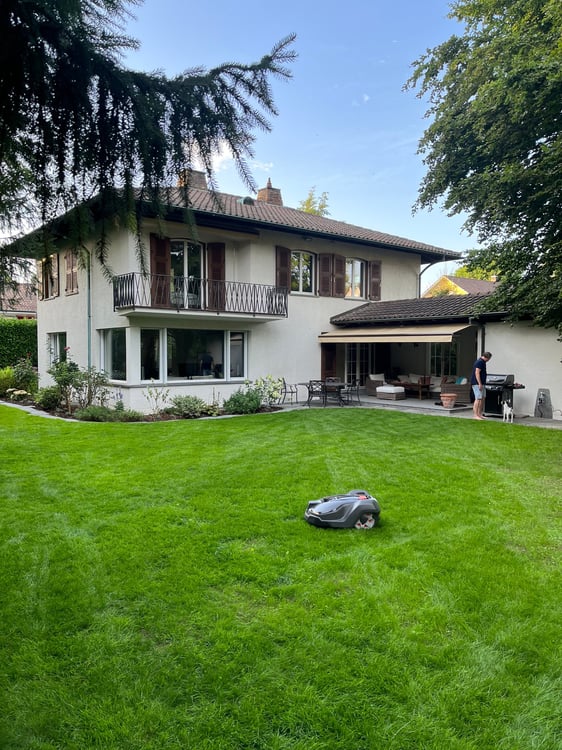 Charmantes 1.5-Zimmer-Einfamilienhaus in ruhiger Lage von Zollikon 1