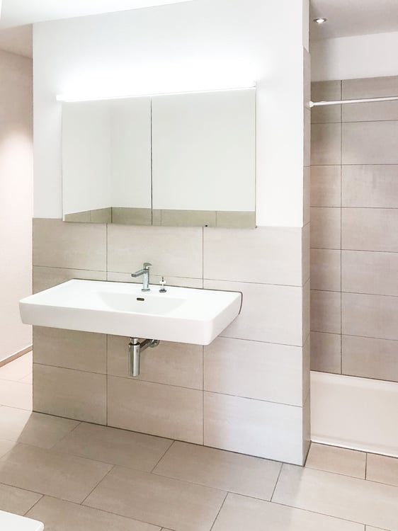 Sonnenverwöhntes Wohnen mit grosszügiger Terrasse und Panoramablick ins Grüne 7