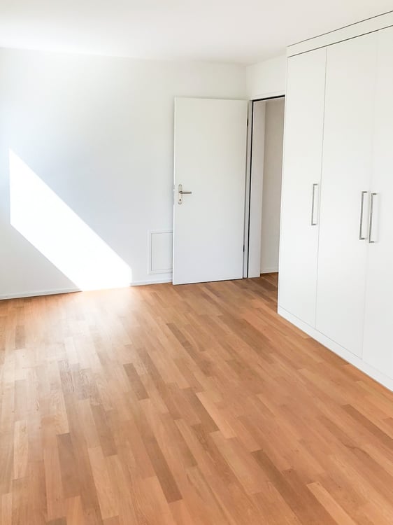 Sonnenverwöhntes Wohnen mit grosszügiger Terrasse und Panoramablick ins Grüne 10