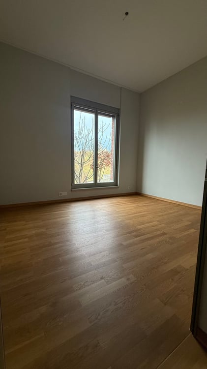 Moderne 1.5-Zimmer-Wohnung mit Balkon in Zürich Seebach 8