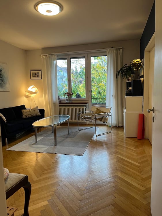 Moderne 1-Zimmer-Wohnung mit 2 Balkon und herrlicher Aussicht 2