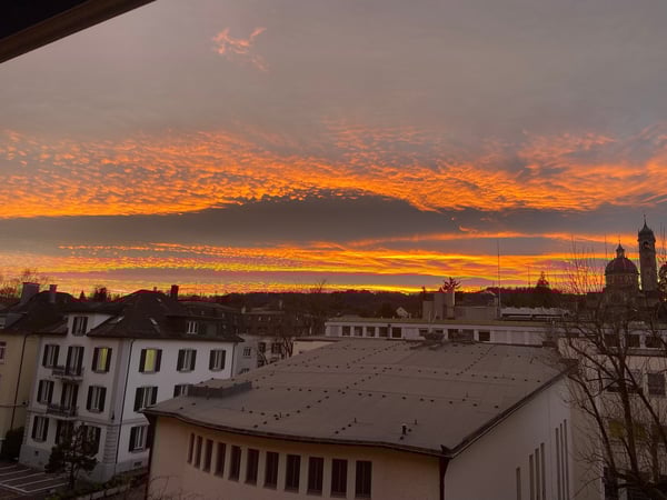 Moderne 1-Zimmer-Wohnung mit 2 Balkon und herrlicher Aussicht 1