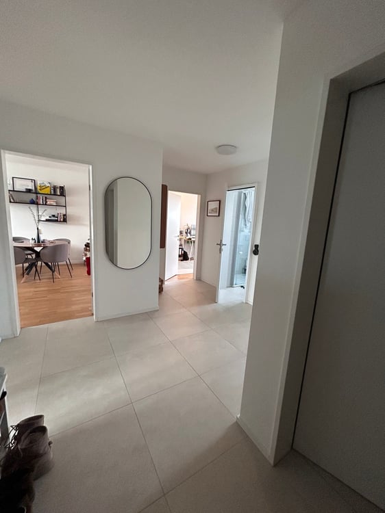 Moderne 1.5-Zimmer-Wohnung mit Balkon 5