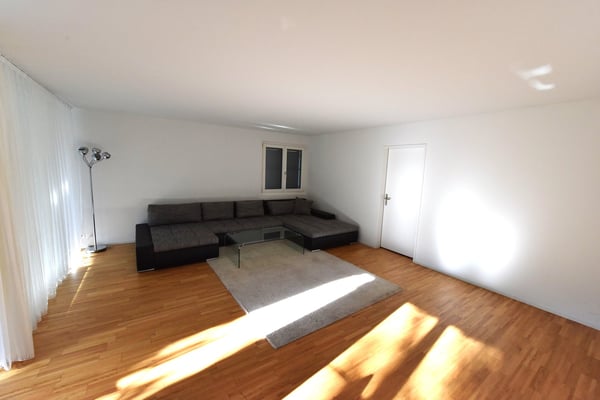 Sonnige 1.5-Zimmer-Wohnung mit Gartensitzplatz 5