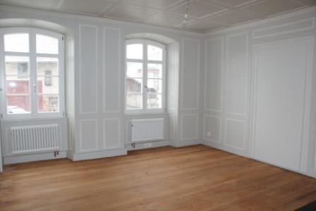 Exklusive 1 1/2 Zimmer Wohnung in historischem Gebäude 3