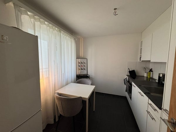 Grosszügige und preiswerte 2-Zimmer-Wohnung mit Balkon in Riehen 3