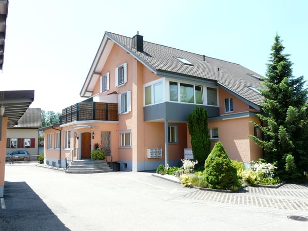 Möbliertes 1.5 Zimmer Wohnstudio im Aparthouse three Star 1