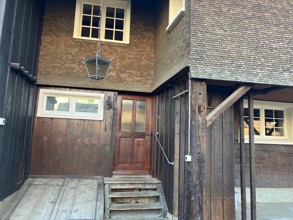 Charmantes 1.1-Zimmer-Haus mit renovierter  Werkstatt und Lager in Niederstetten 1