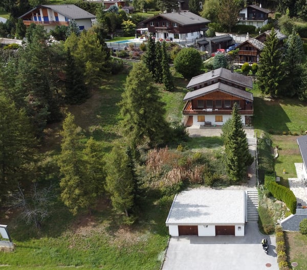 Magnifique chalet alpin de 2.5 pièces à Crans-Montana 2