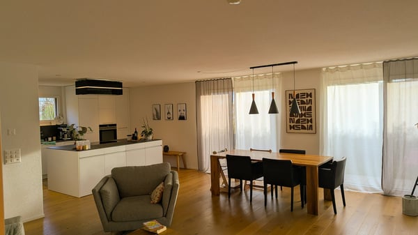 Moderne 1.5-Zimmer-Maisonette-Wohnung mit Garten in Erlinsbach 5