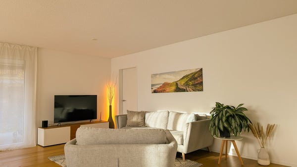 Moderne 1.5-Zimmer-Maisonette-Wohnung mit Garten in Erlinsbach 4