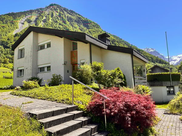 Einfamilienhaus in Linthal 1