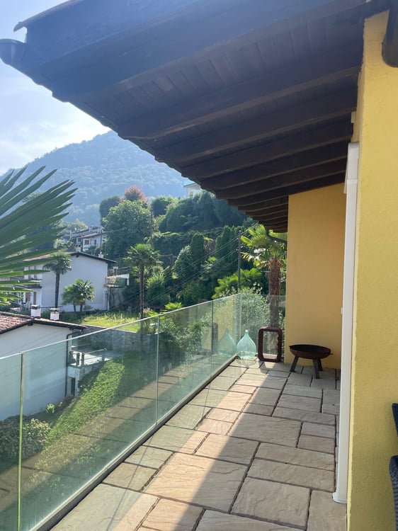 Einfamilienhaus mit Traumseesicht & grosser Terrasse - mediterranes Wohnen im Tessin 15