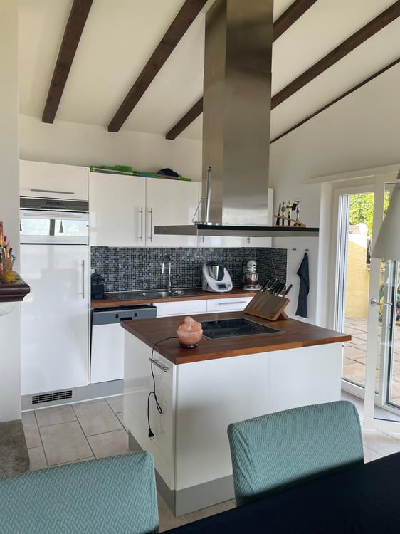 Einfamilienhaus mit Traumseesicht & grosser Terrasse - mediterranes Wohnen im Tessin 3