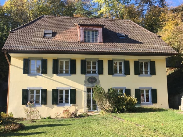 Charmante 1.5-Zimmer-Wohnung in historischem Gebäude in Othmarsingen 1