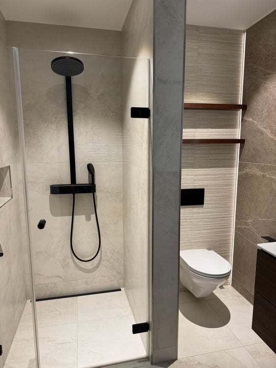 Exklusive 1.5-Zimmer-Wohnung mit Bergsicht & privatem Garten in Stetten (SH) 6