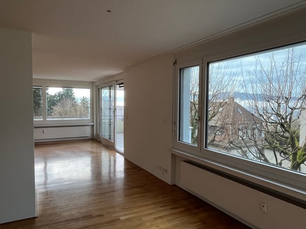 Frisch renovierte 1.5 Zimmerwohnung am Zürichberg 6
