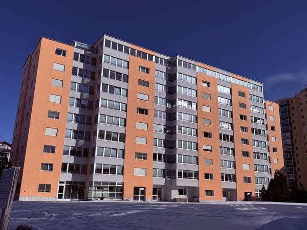 Grosszügige, sonnige 1.5-Zimmer-Wohnung an zentraler Lage in St. Moritz-Bad 15