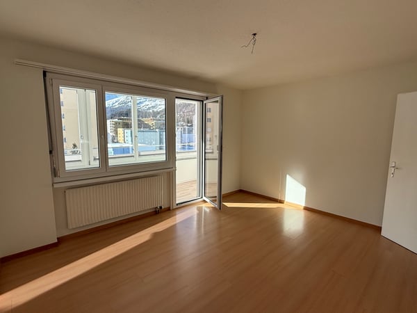 Grosszügige, sonnige 1.5-Zimmer-Wohnung an zentraler Lage in St. Moritz-Bad 7