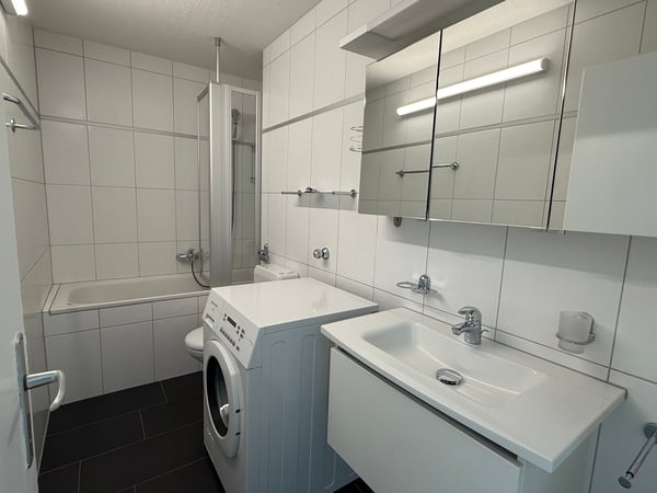 Grosszügige, sonnige 1.5-Zimmer-Wohnung an zentraler Lage in St. Moritz-Bad 12