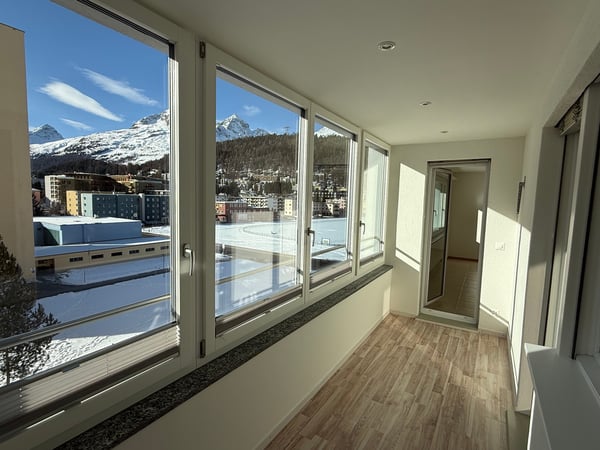 Grosszügige, sonnige 1.5-Zimmer-Wohnung an zentraler Lage in St. Moritz-Bad 6